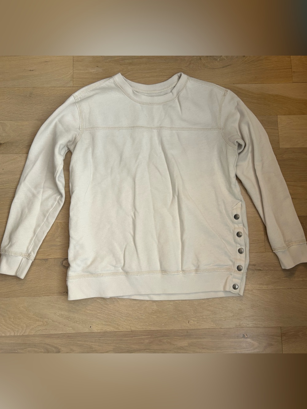 Abercrombie & Fitch Crewneck Button-Side Sweatshirt - Cream
